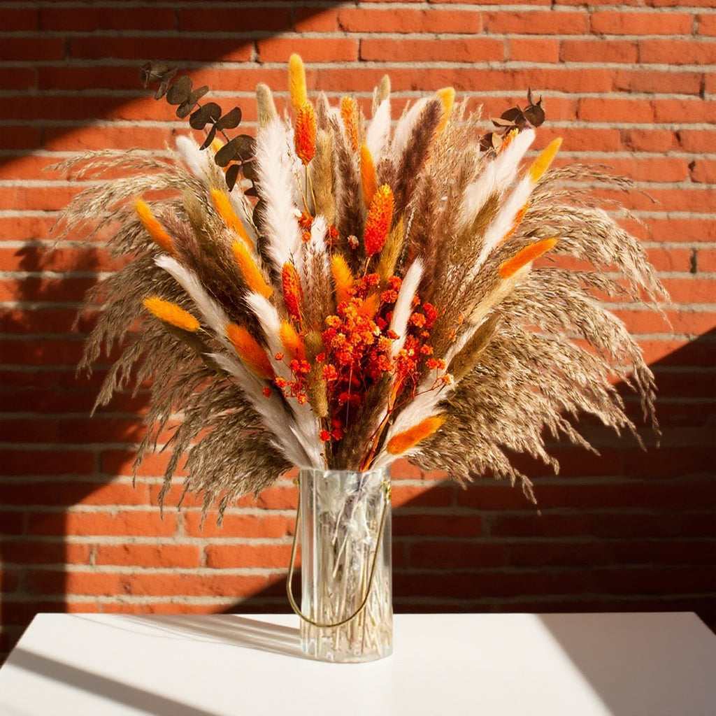 Natürliche Trockenblumen für die Vase