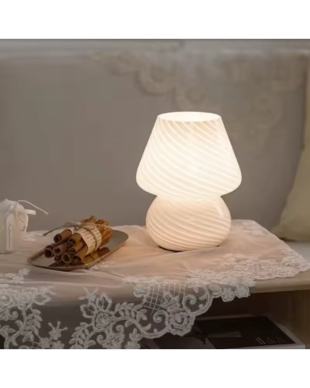 Moderne LED-Tischlampe in Pilzform – Weiß